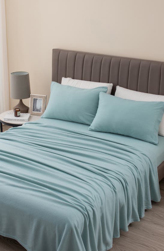 Woven & Weft Super Soft Extra Plush Fleece Sheet Set In Cloud Blue