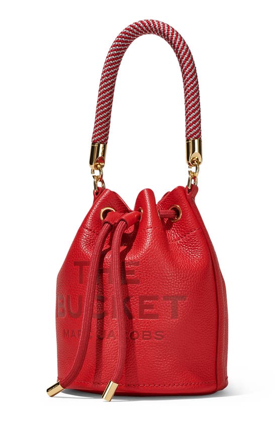 Shop Marc Jacobs The Leather Bucket Bag In True Red