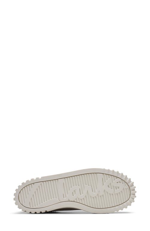 Clarksr Clarks(r) Mayhill Walk Sneaker In Silver Metallic