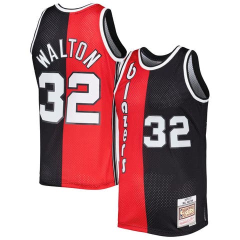 Half red half black best sale bulls jersey