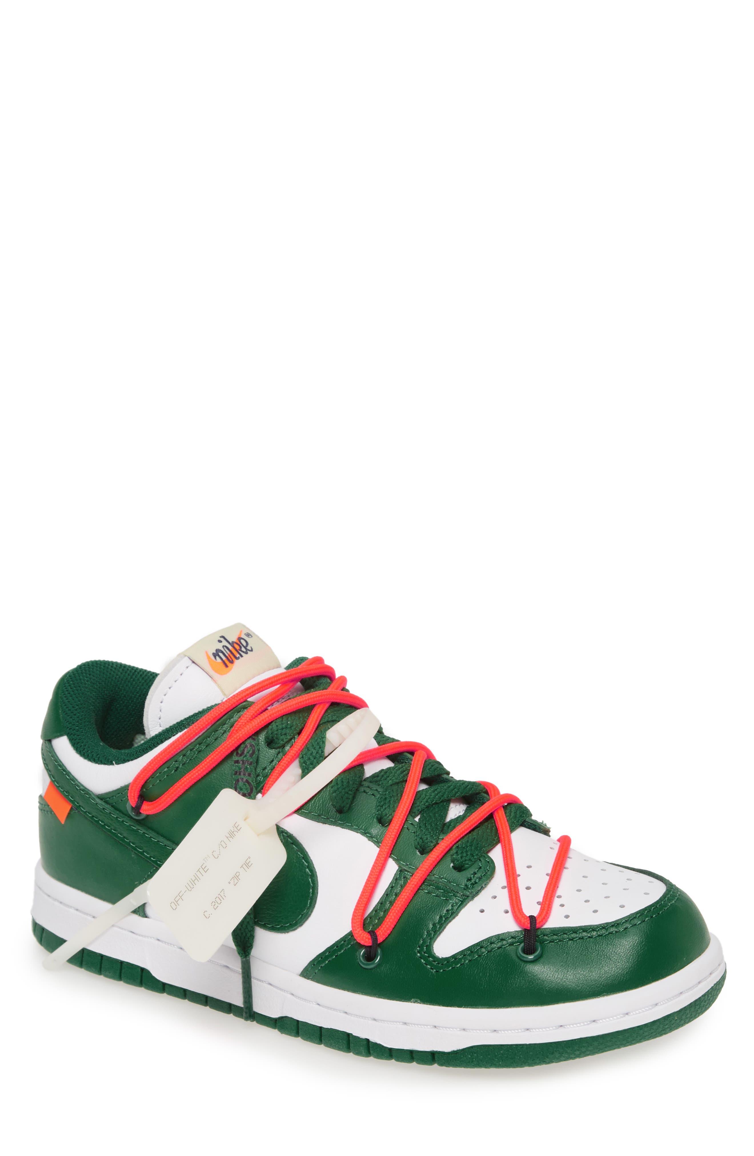 dunks sneakers