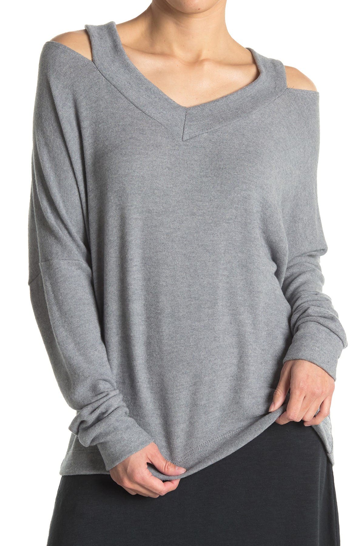 Go Couture V-neck Cold Shoulder Long Sleeve Sweater In Navy1