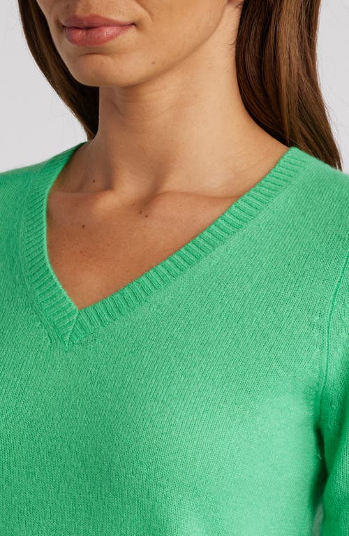 Shop Caslonr Caslon(r) Cashmere V-neck Sweater In Green Bright