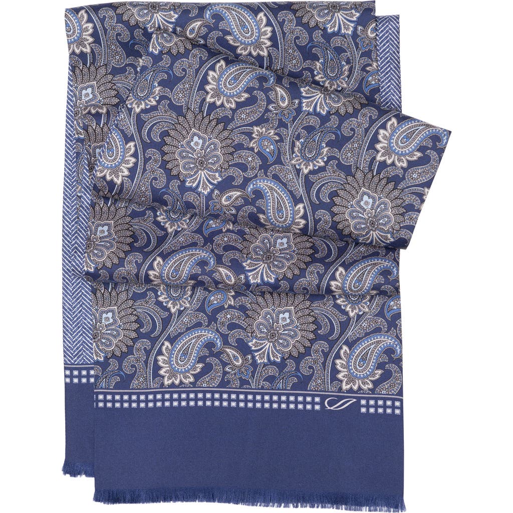 Elizabetta Pasquino In Navy