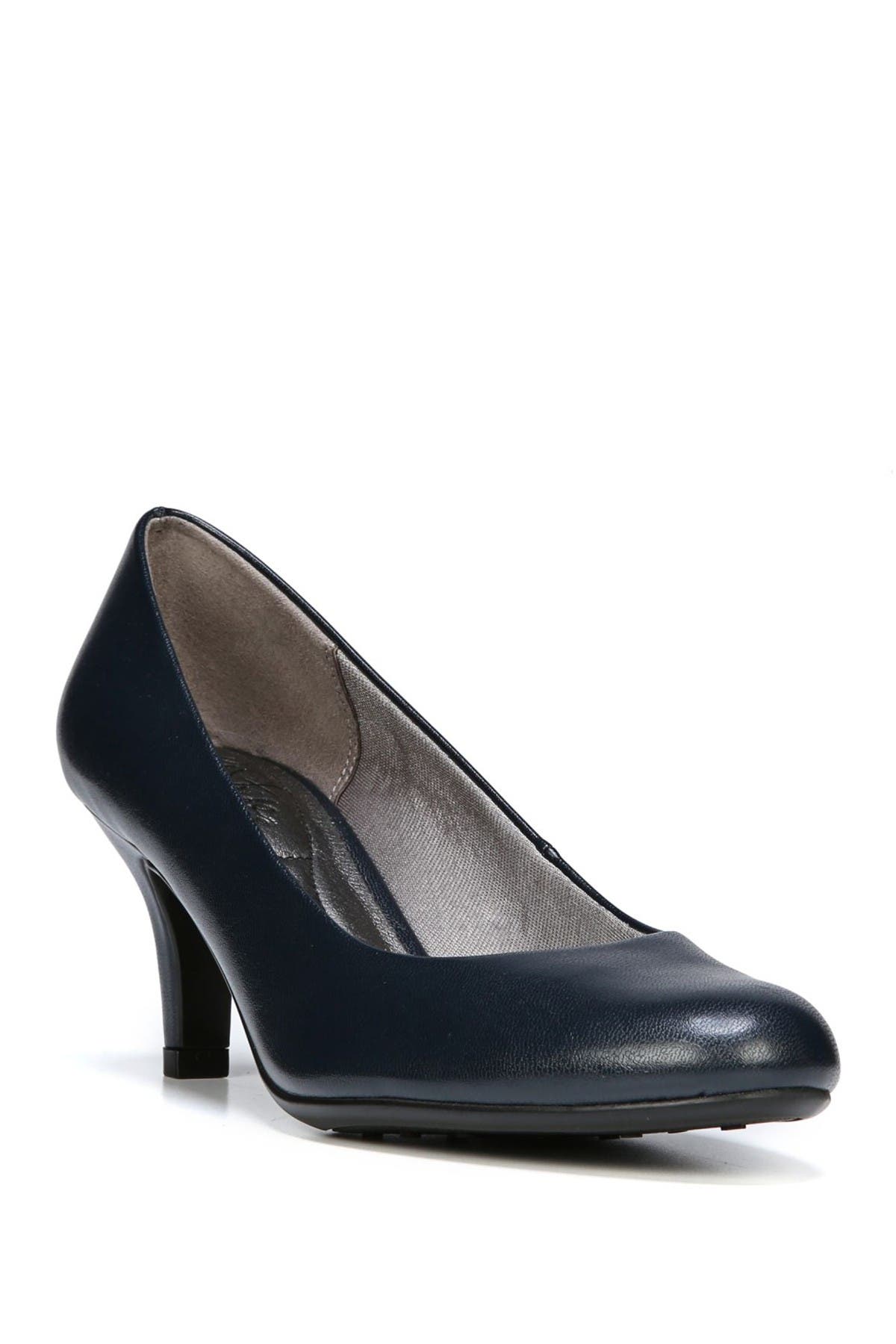 LifeStride Parigi Round Toe Slim Heel 
