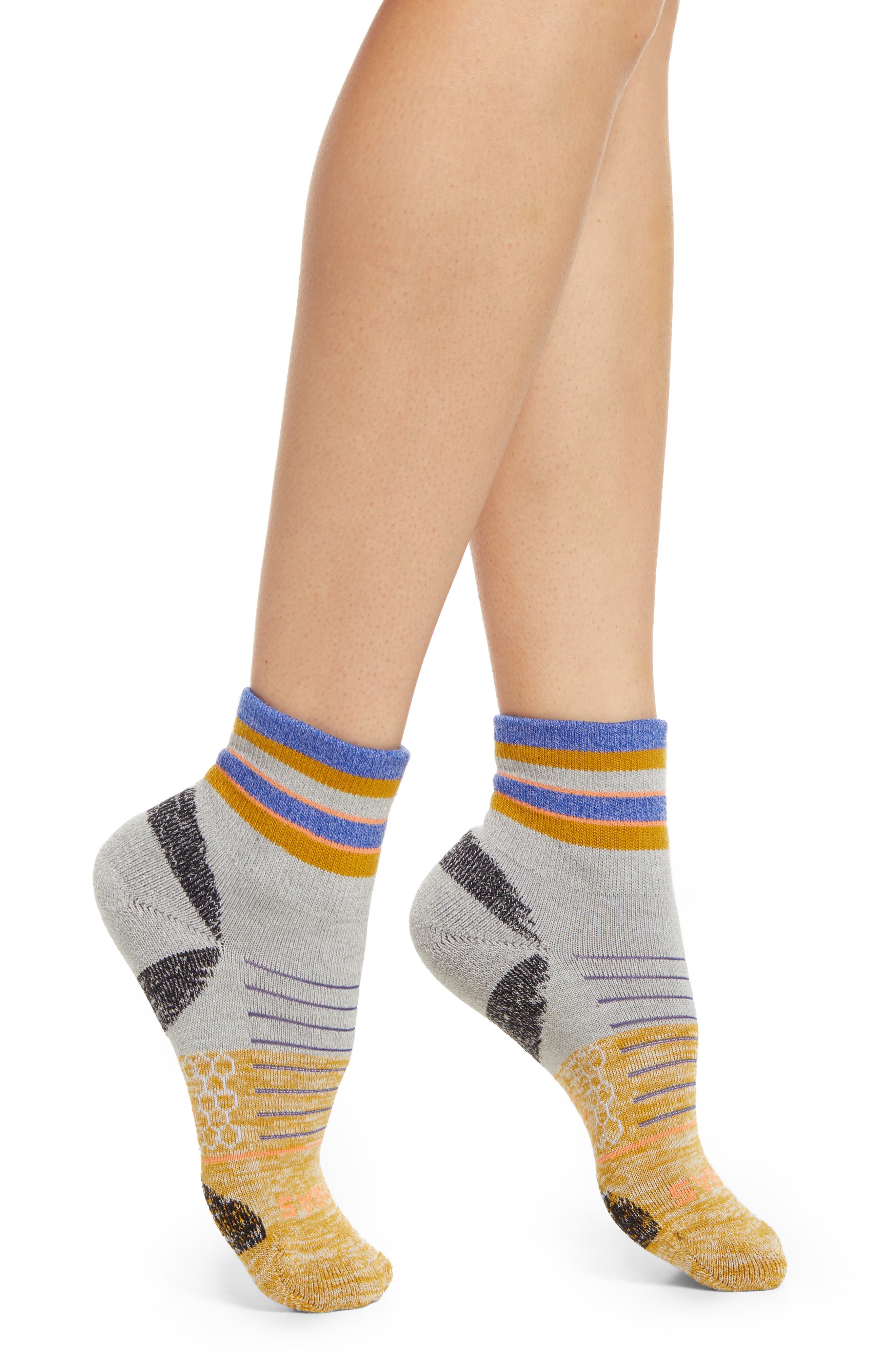 Unisex Owl Wearing Chrismas Hat Athletic Quarter Ankle Print Breathable Hiking Running Socks