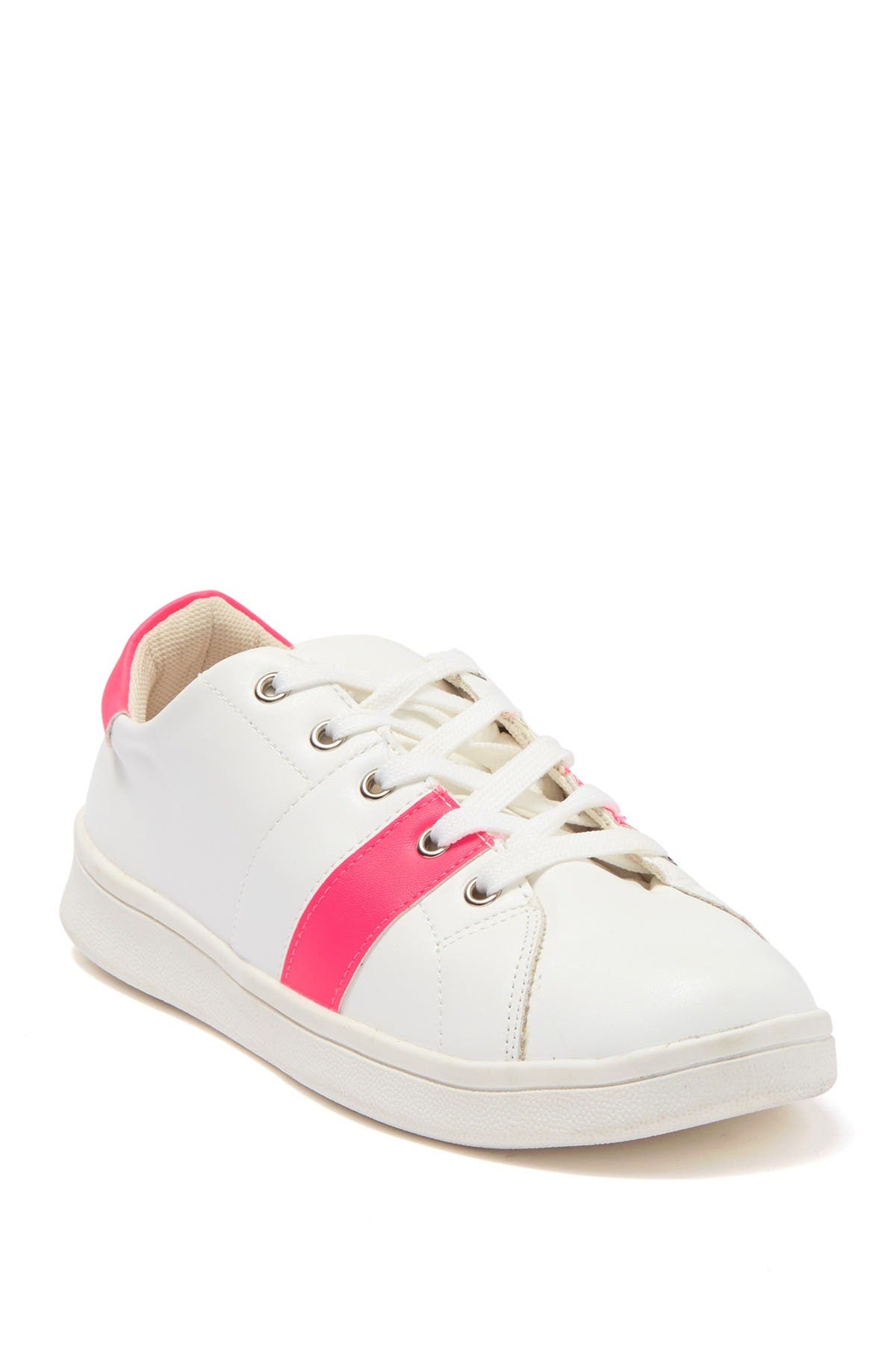 chase and chloe sneakers