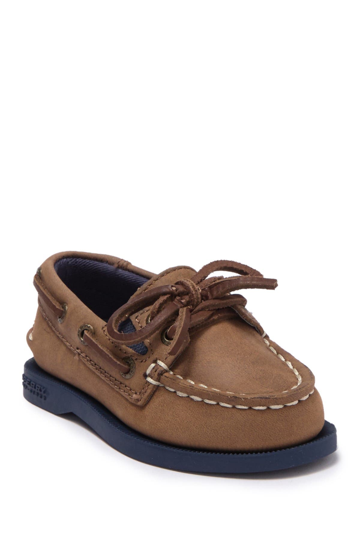 vineyard vines boat shoes