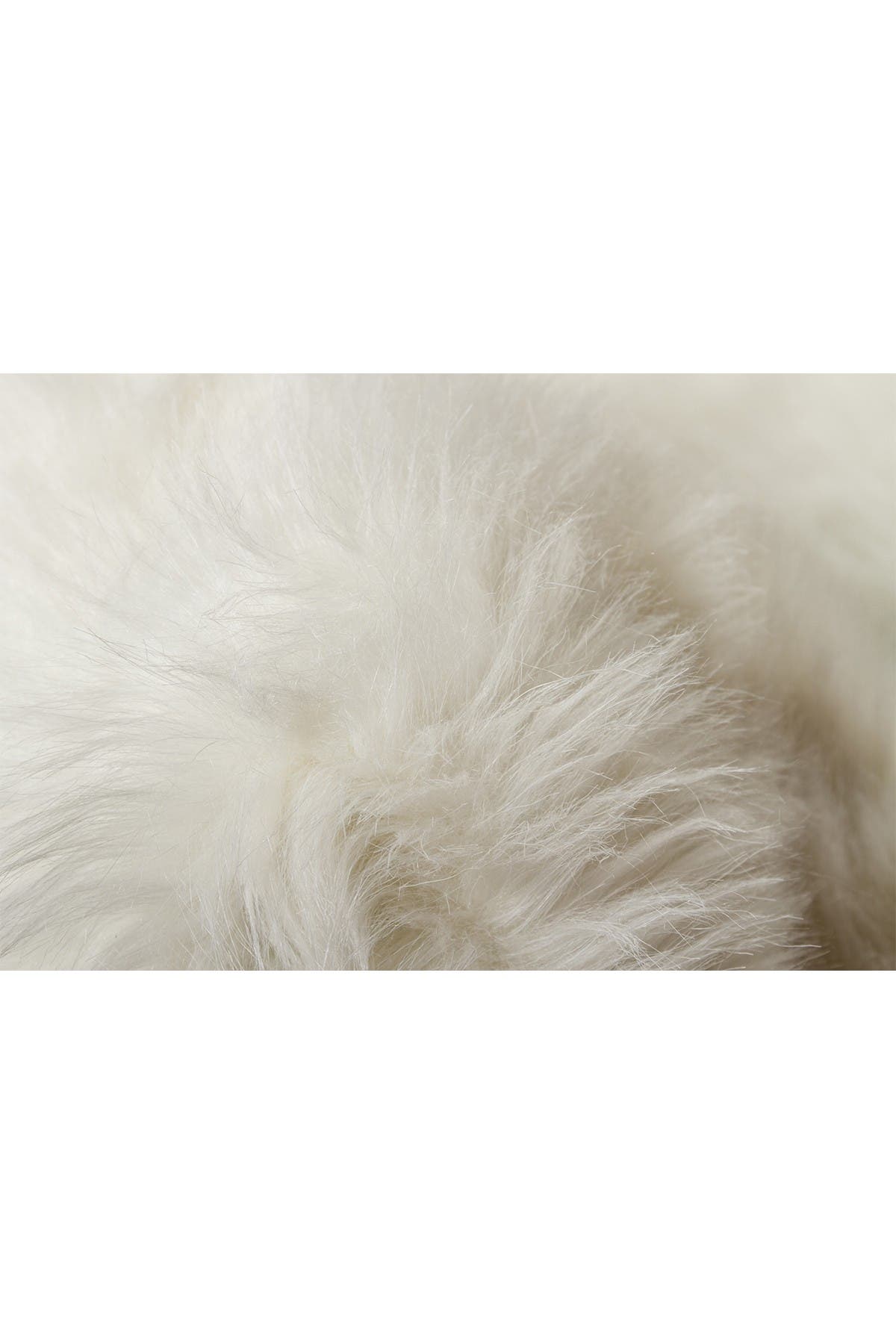 Luxe Arlington Circular 6 Faux Fur Rug In White