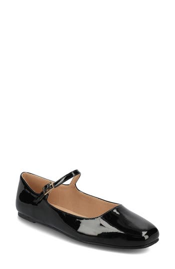 Shop Journee Collection Carrie Mary Jane Flat In Patent/black