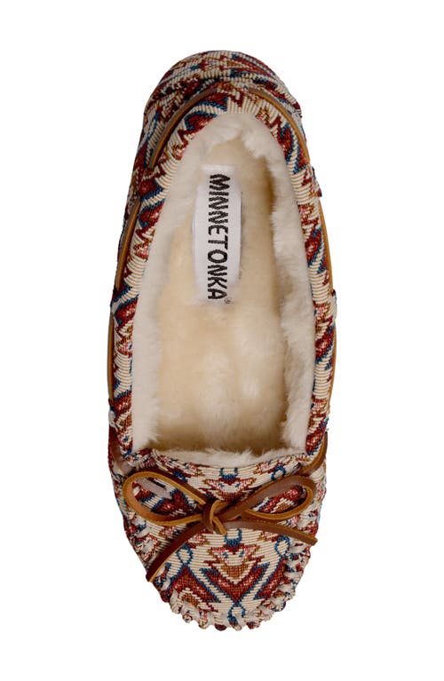 Minnetonka Womens Faux Fur Lined Polyester Moccasin Slippers In Cream Minookamii