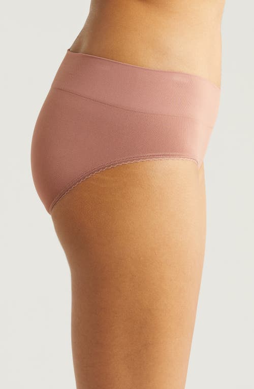 Wacoal Feeling Flexible Hipster Briefs In Burlwood
