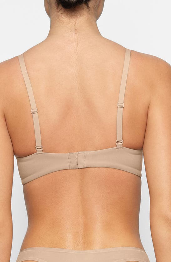 Shop Skims Fits Everybody T-shirt Bra In Clay