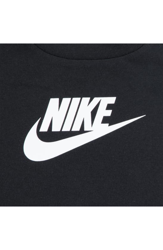 NIKE SPORTSWEAR CLUB LIFESTYLE GRAPHIC T-SHIRT & FRENCH TERRY SHORTS