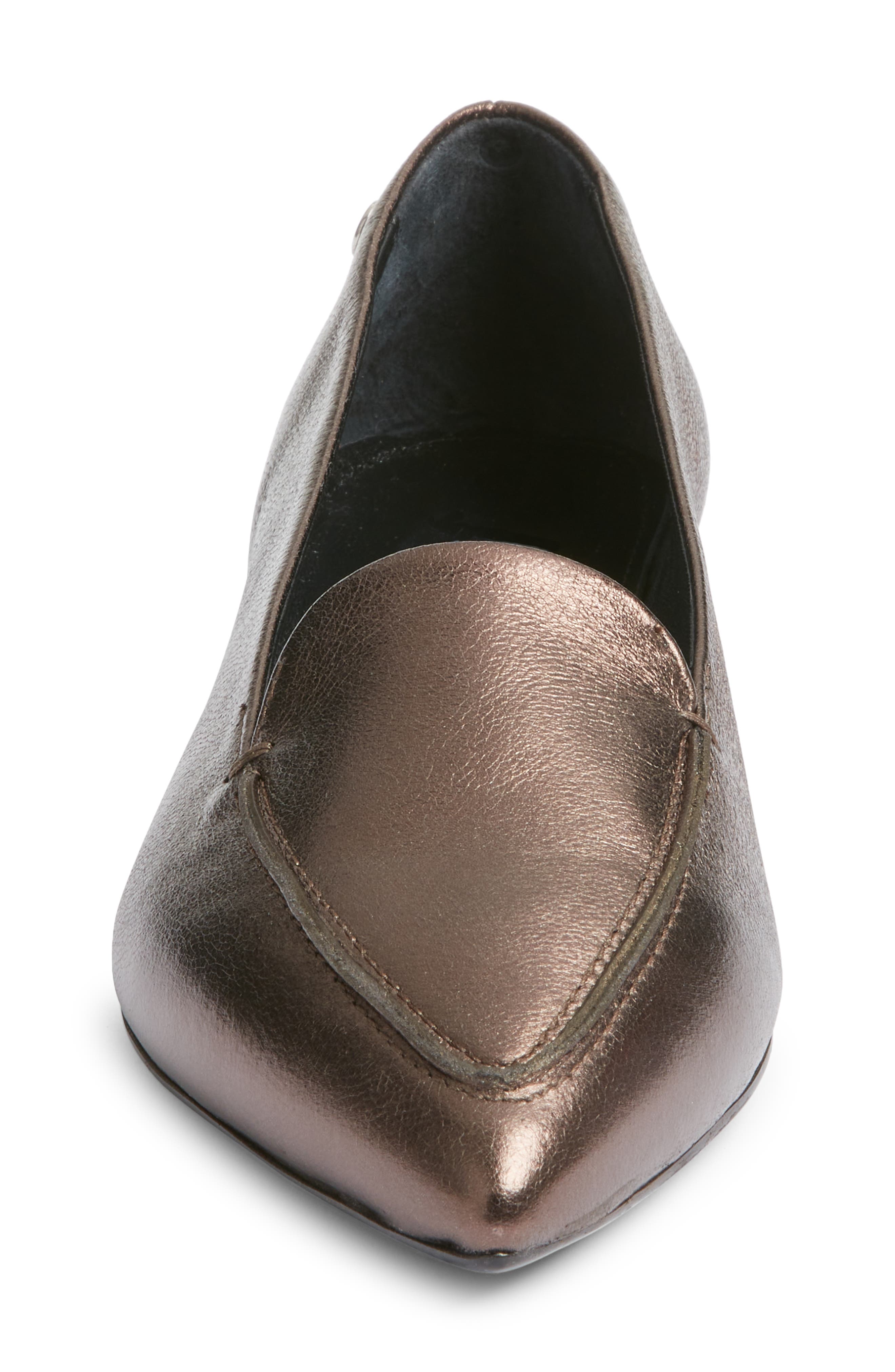 AGL Vania Pointed Toe Flat in Nero Smart Closet