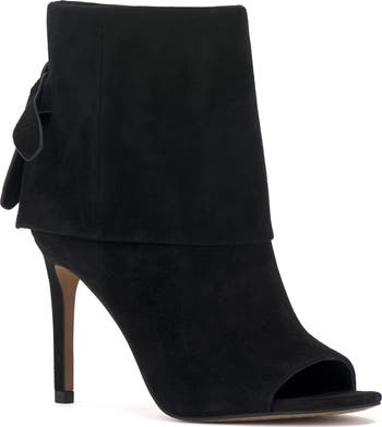 Vince camuto kainan 2025 open toe bootie