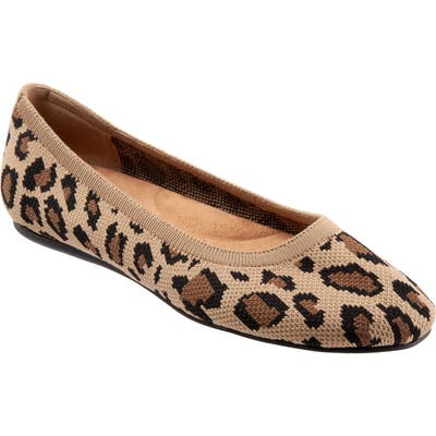 Softwalk Sonora Flat, Beige
