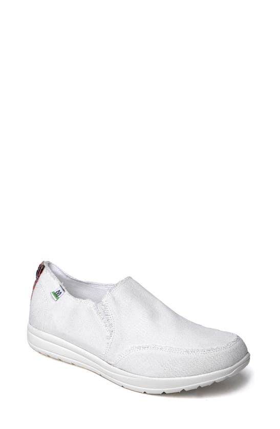 Minnetonka Expanse Slip-on Sneaker In White