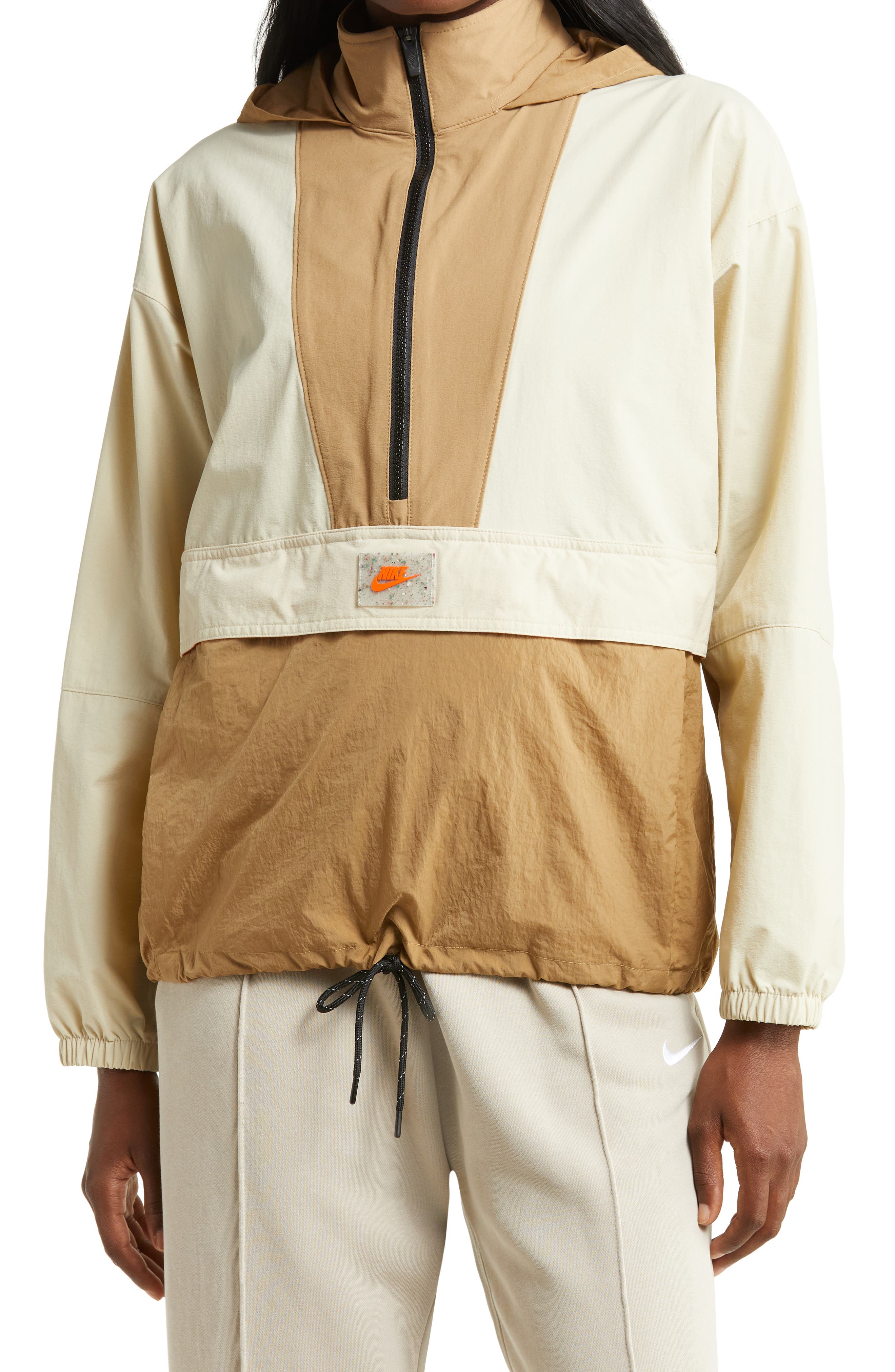 Nike Sportswear Revolution Utility Half 