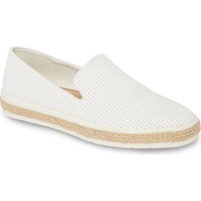 Bella Vita Brienne Ii Slip-On Sneaker- White