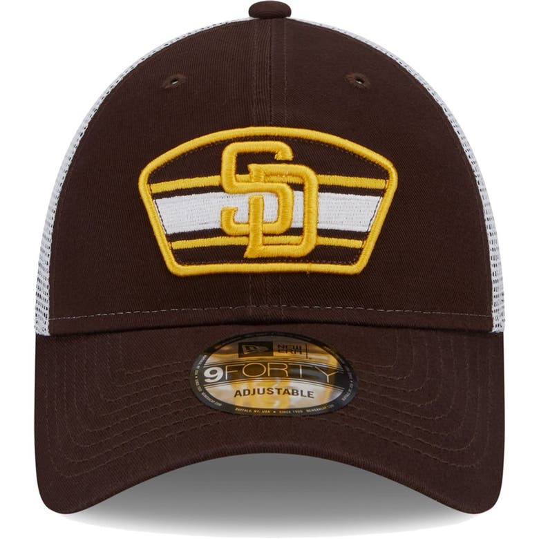 San Diego Padres New Era Logo Patch 9FORTY Trucker Snapback Hat