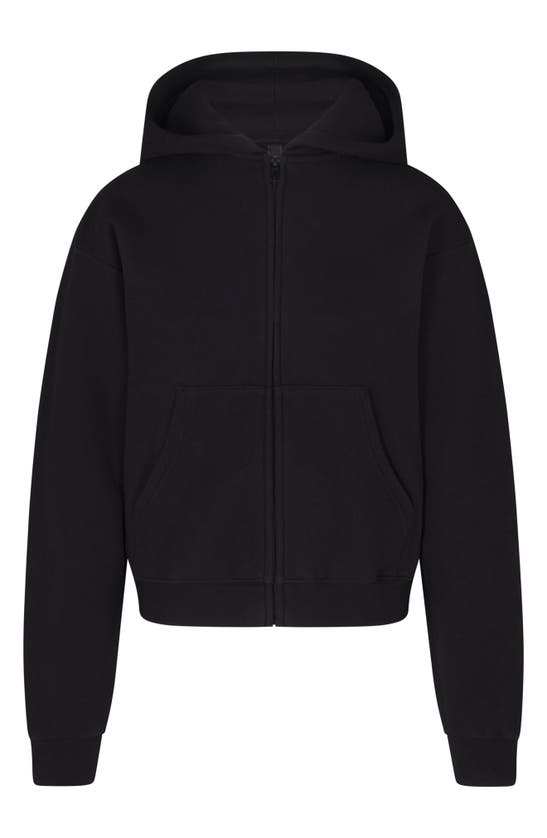 Skims Cotton Fleece Classic Zip-up Hoodie In Onyx