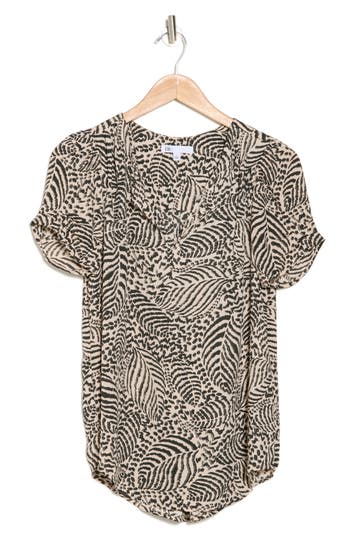 Dr2 By Daniel Rainn Daniel Rainn Pinch Sleeve Blouse In Ivory Print