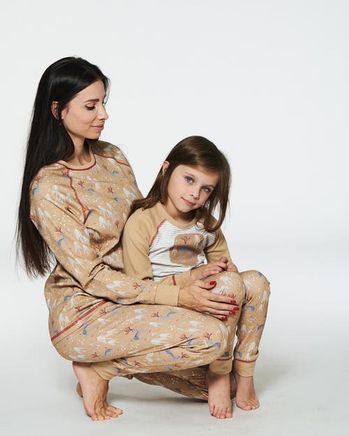 Deux Par Deux Adult Women Two Piece Family Christmas Pajama Set In Printed Christmas Deer