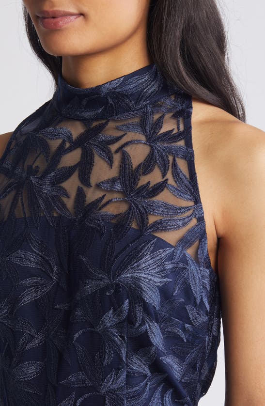 SAM EDELMAN SAM EDELMAN LEAF EMBROIDERED SHEATH DRESS
