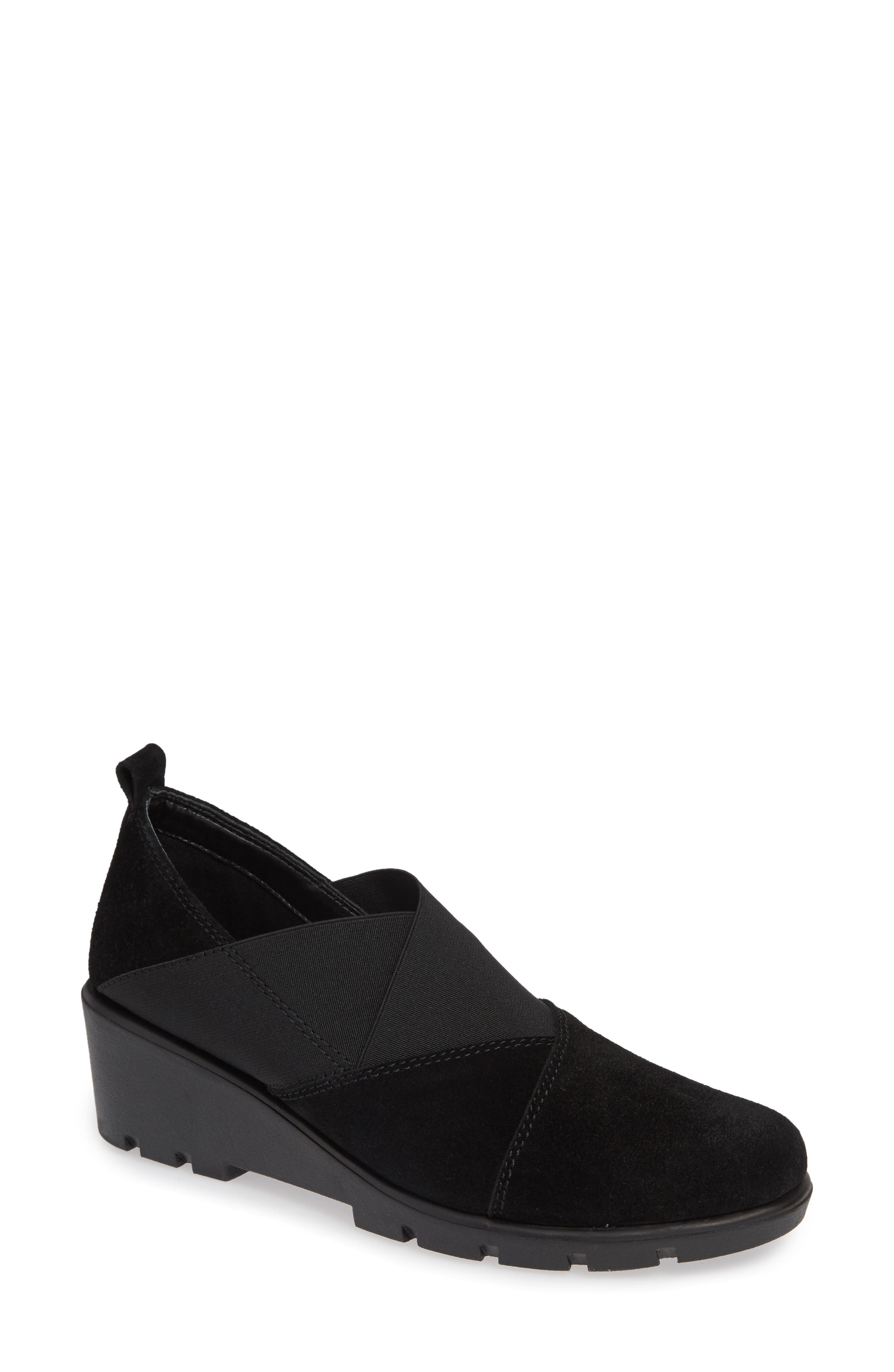 The Flexx Crosstown Slip-On Shoe- Black