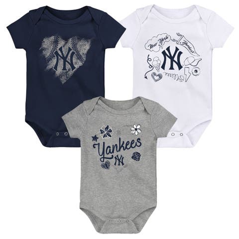 Outerstuff Infant Boys and Girls White, Heather Gray Chicago White Sox  Ground Out Baller Raglan T-shirt Shorts Set