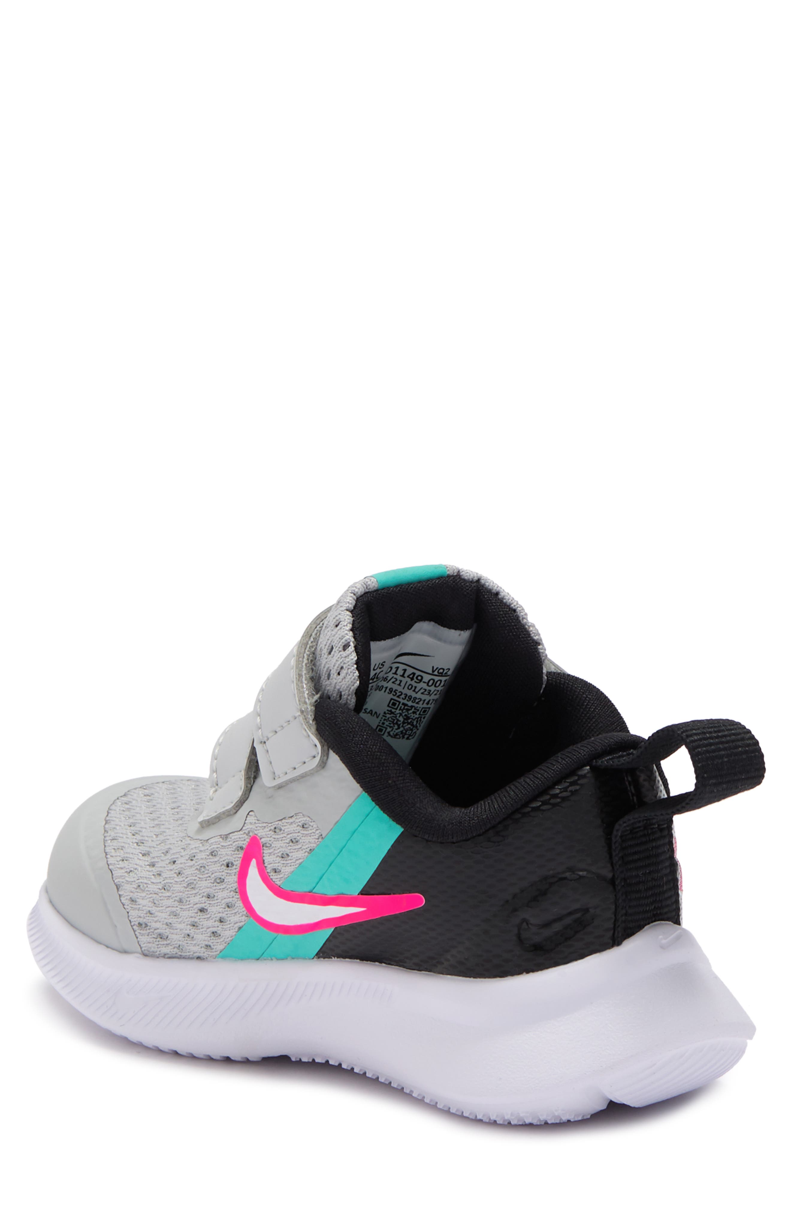 nike star runner silver