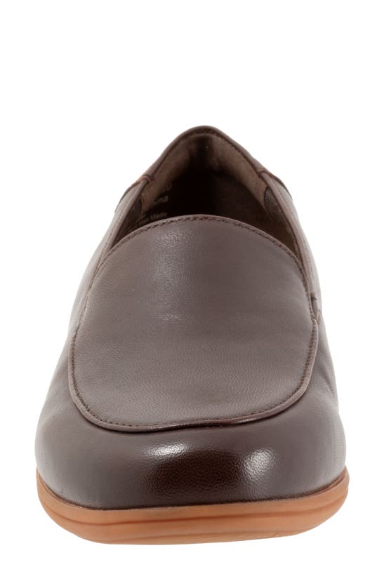 Trotters Deanna Flat In Dark Brown