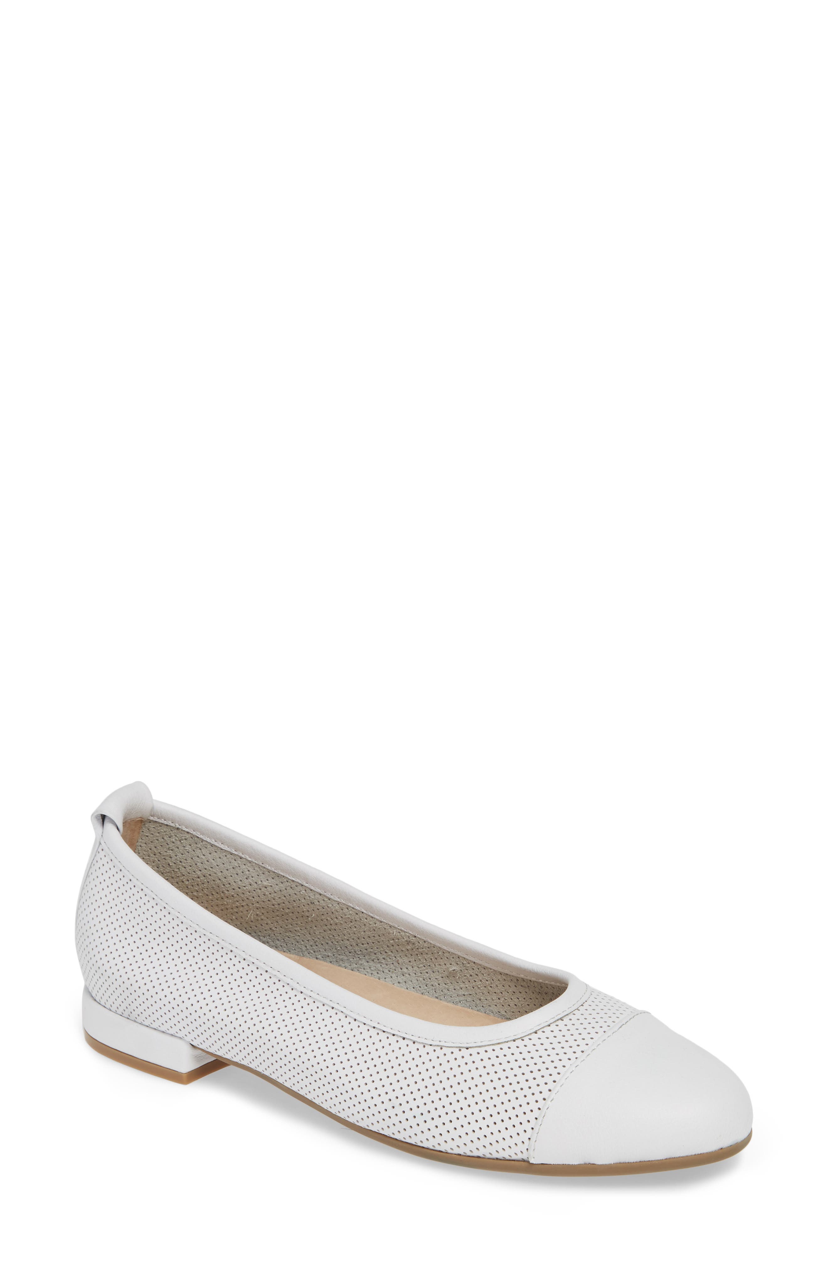 David Tate Melida Flat- White