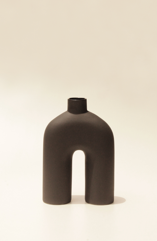 Osmos Studio Ozo Vase In Off Black