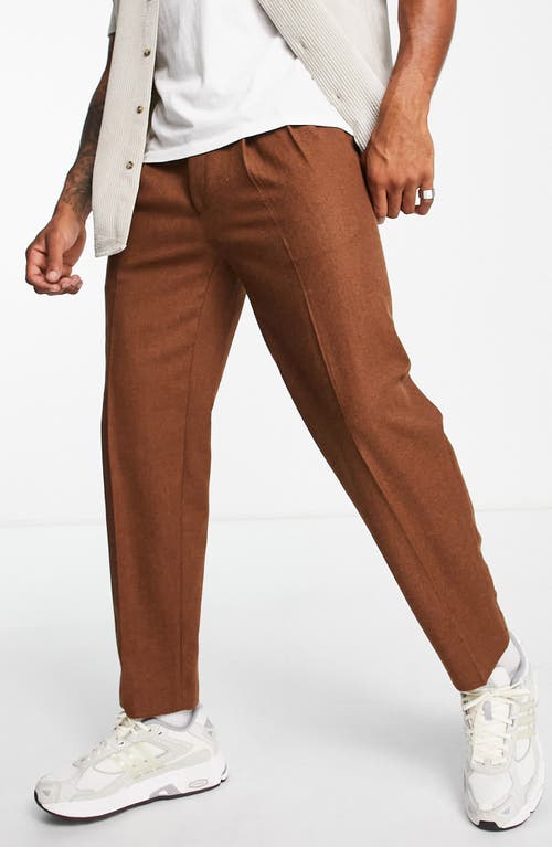 Topman Relaxed Fit Stretch Pleated Pants in Brown