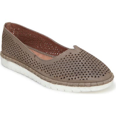 Adam Tucker Neela Flat- Grey