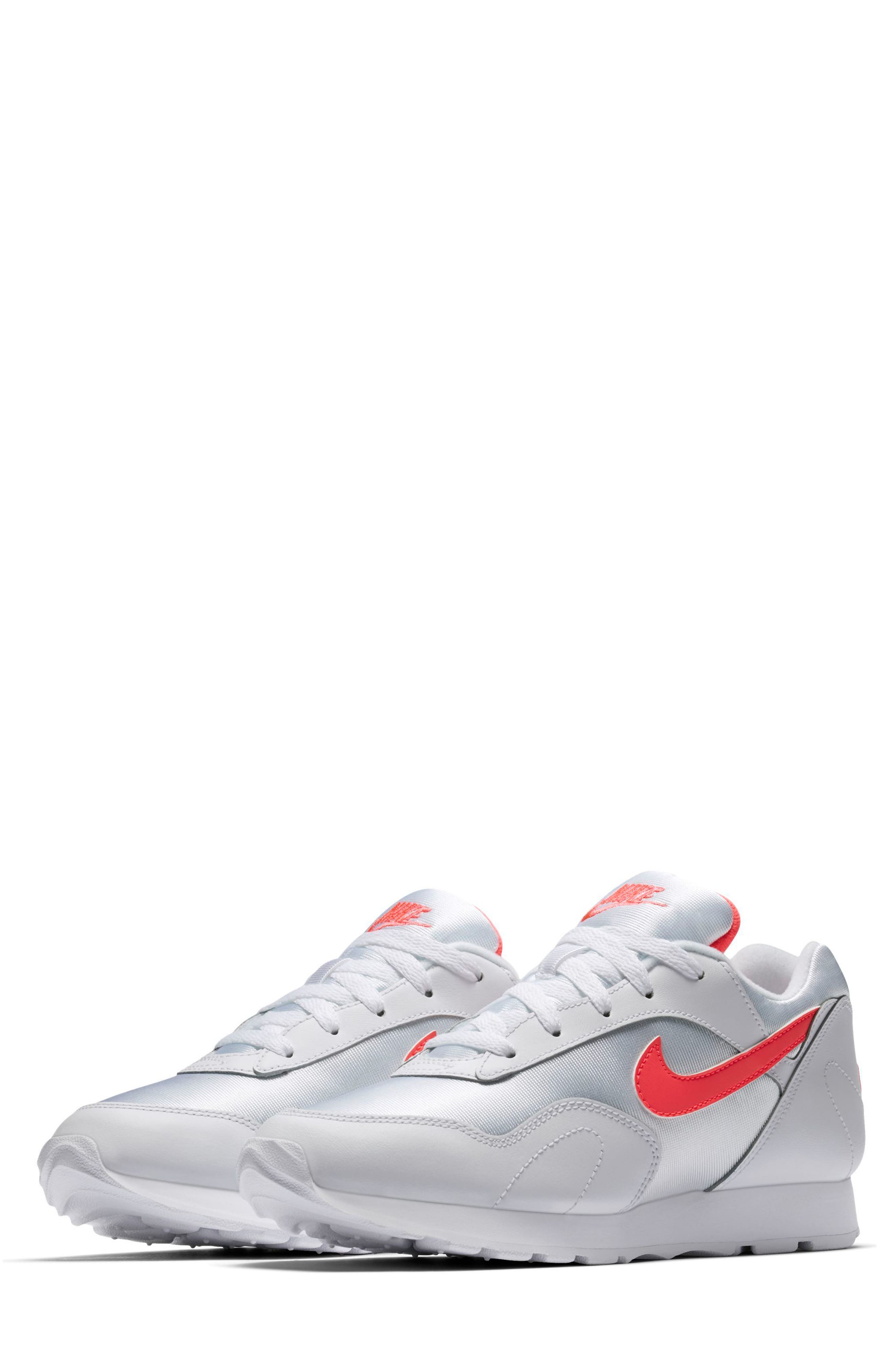 nike outburst sneaker