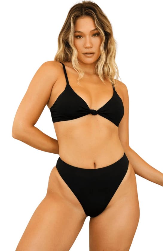 Dippin Daisys Zen Top In Black