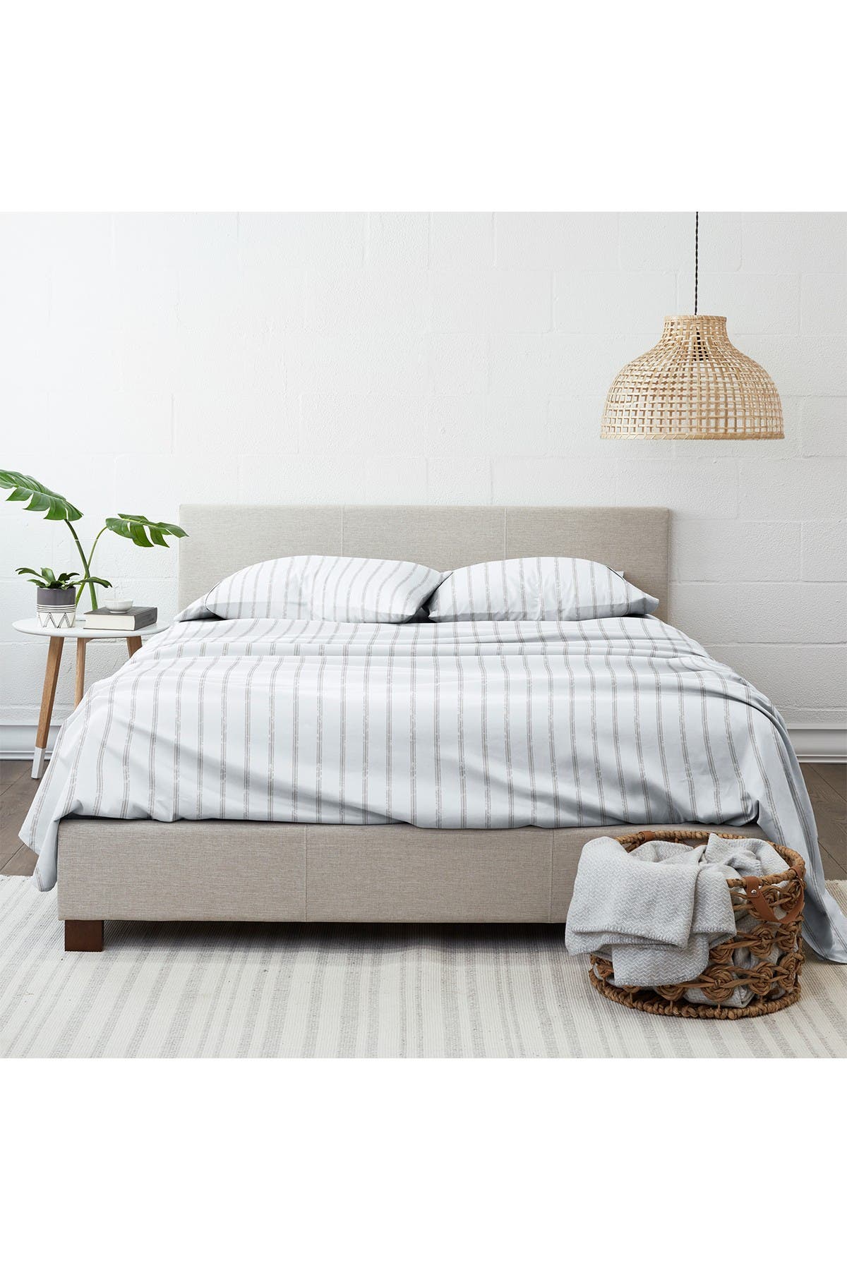 Ienjoy Home Home Collection Premium Ultra Soft Distressed Line Pattern 4-piece Bed Sheets Set In Light/pastel Grey