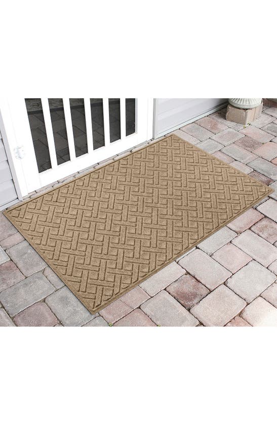 Shop Bungalow Flooring Waterhog Lattice Floor Mat In Camel