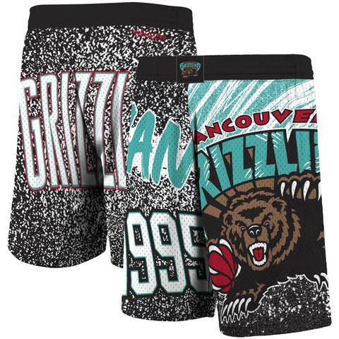 Men's Mitchell & Ness Black Chicago Bears Big Face 3.0 Fashion Shorts