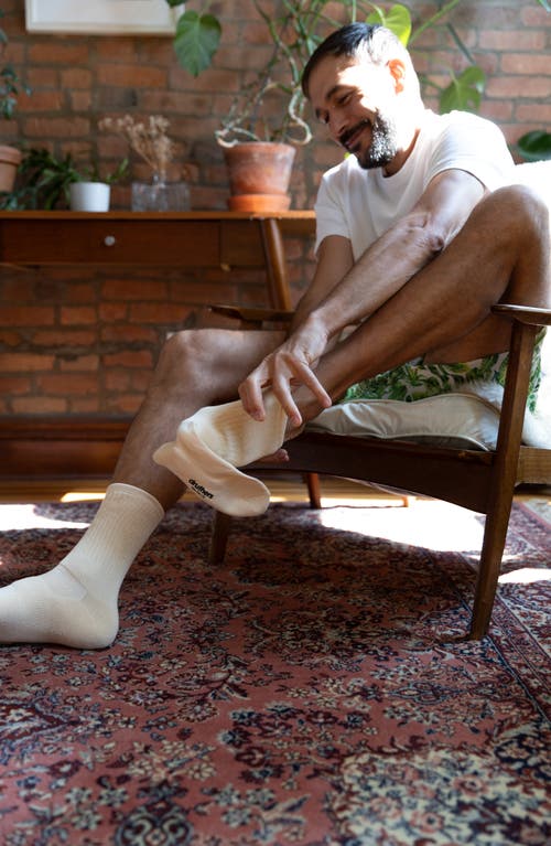 Shop Druthers Nyc Organic Cotton Everyday Crew Sock In Off White