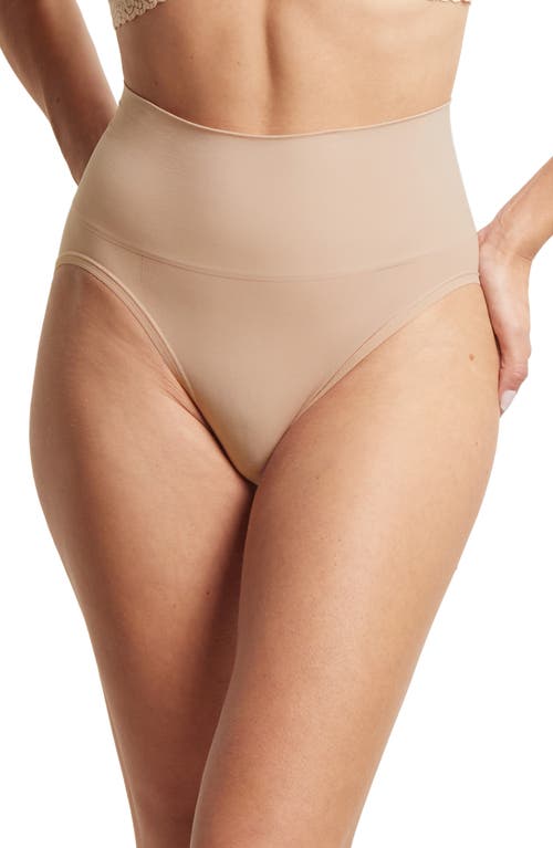 Hanky Panky Body Midrise Thong In Chai