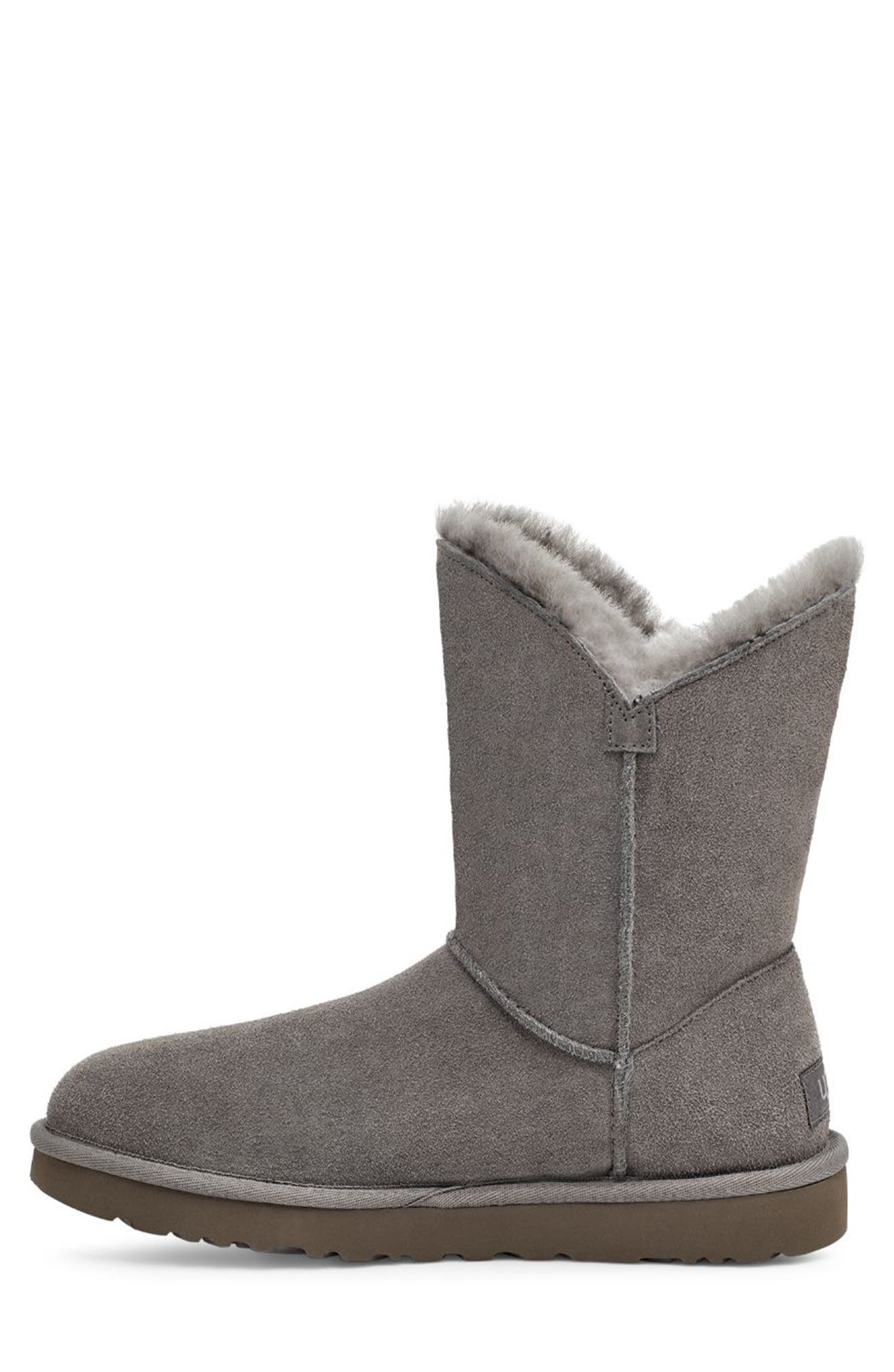 ugg constantine black