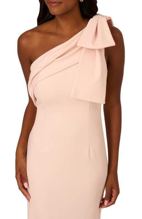 ADRIANNA PAPELL ADRIANNA PAPELL ONE-SHOULDER GOWN