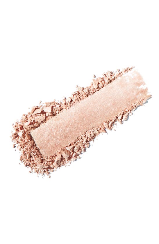 Iconic London Lit And Luminous Baked Highlighter In Champagne
