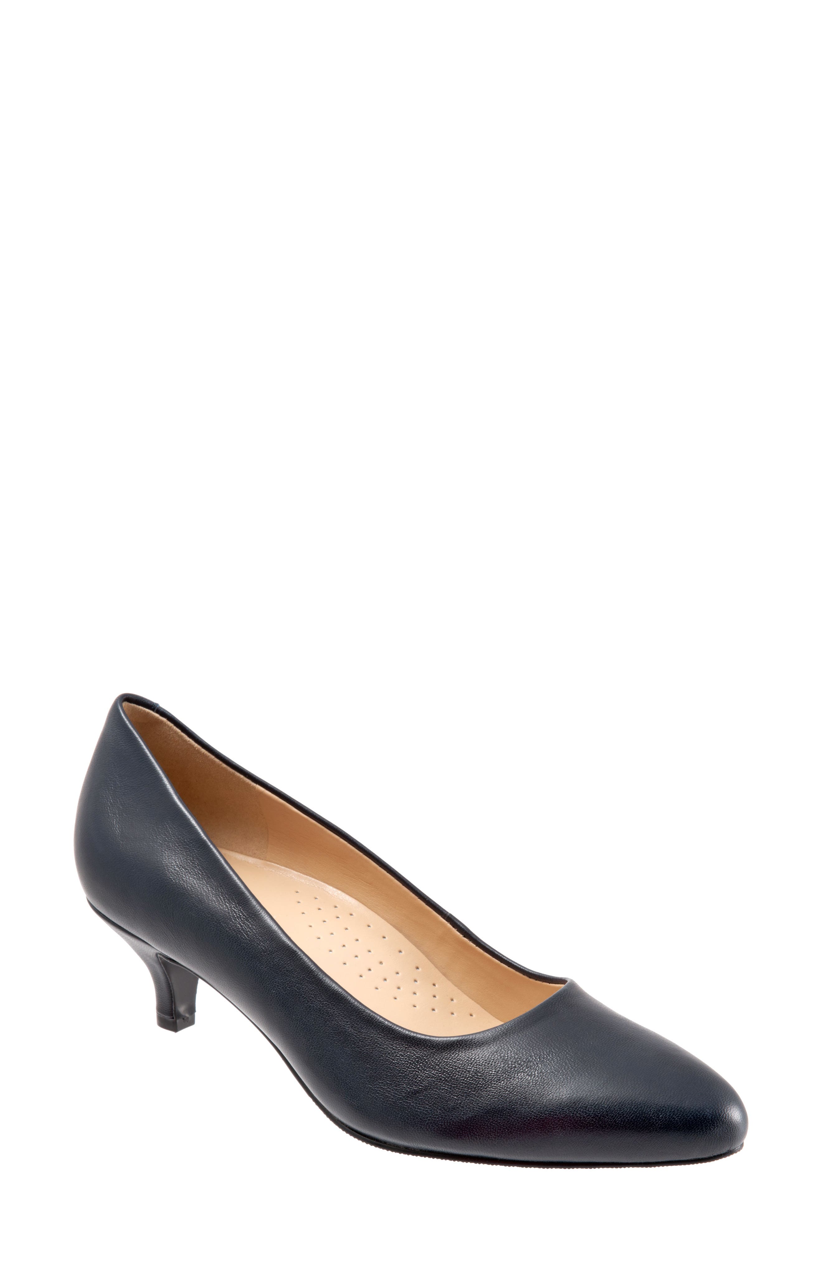 comfortable navy pumps