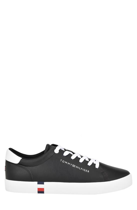 Tommy Hilfiger Ramoso Sneaker In Black/ White
