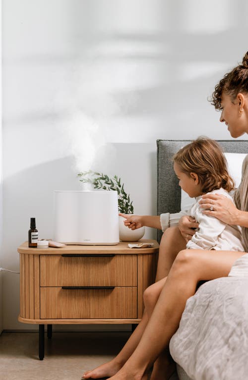 Vitruvi Cloud Humidifier In White